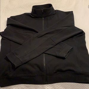 Lululemon black sojourn jacket XXL
